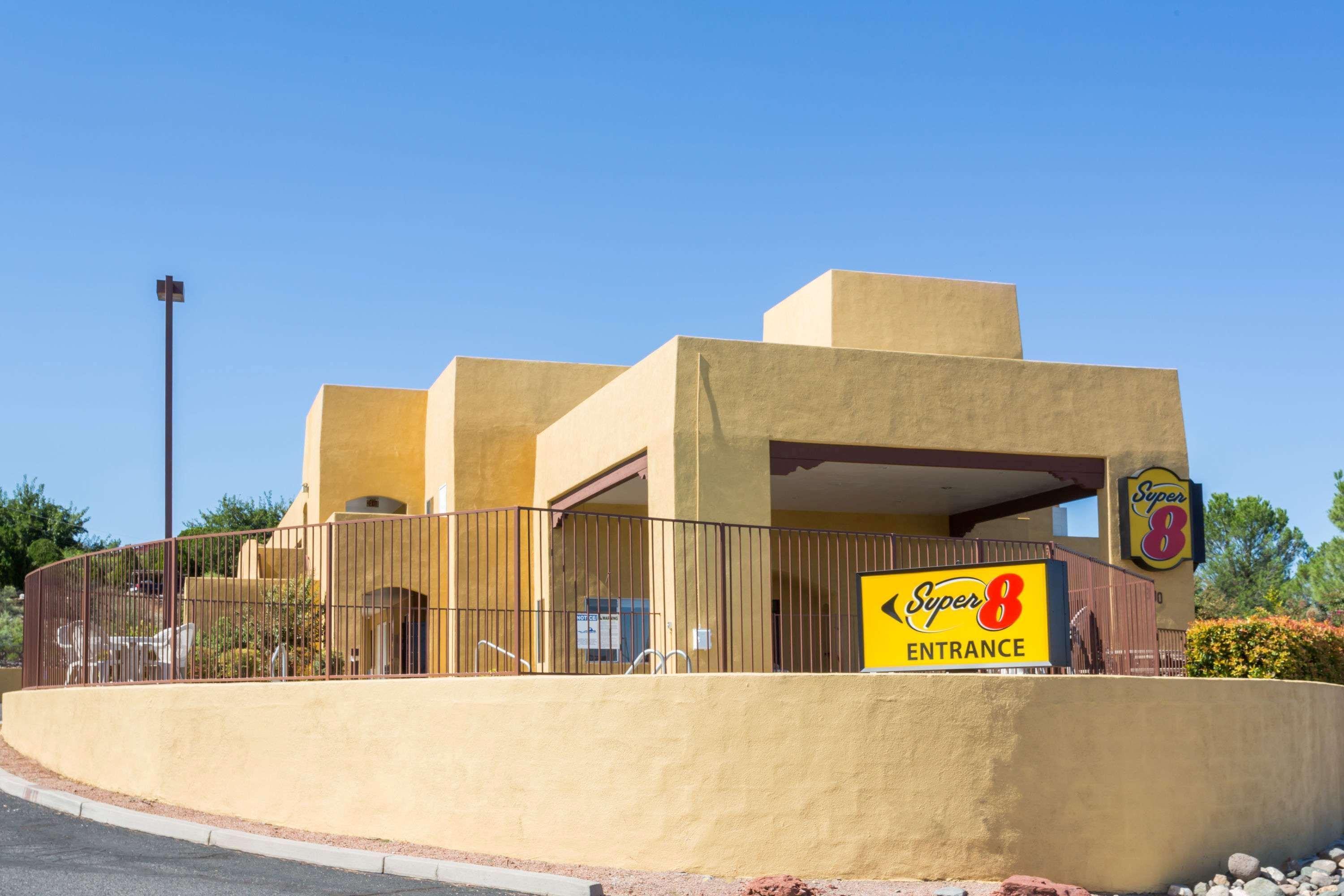 Hotel Super 8 By Wyndham Cottonwood Exterior foto